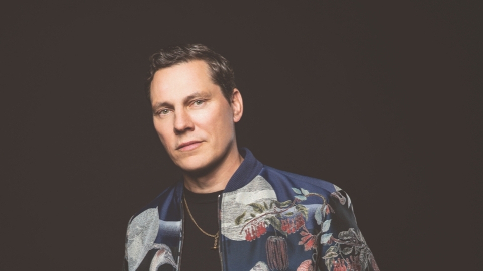 Tiësto at [UNVRS]