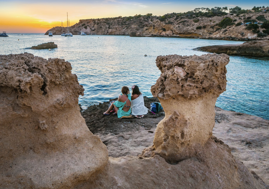 How to Plan the Best Group Vacation in Ibiza