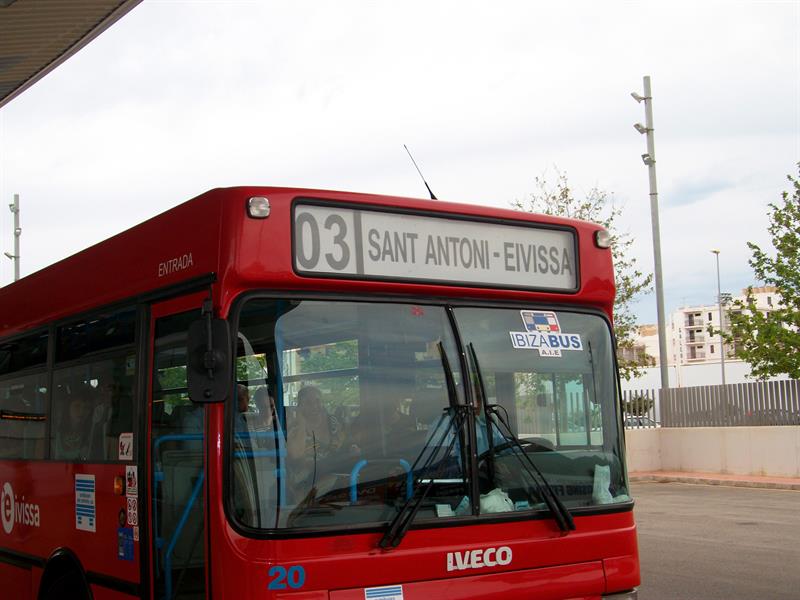 Getting Around in Ibiza discobus, Ibiza turism information