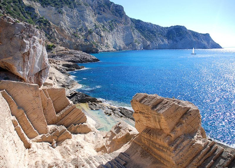 Best Ibiza beaches ATLANTIS sa Pedrera, top Ibiza tourism