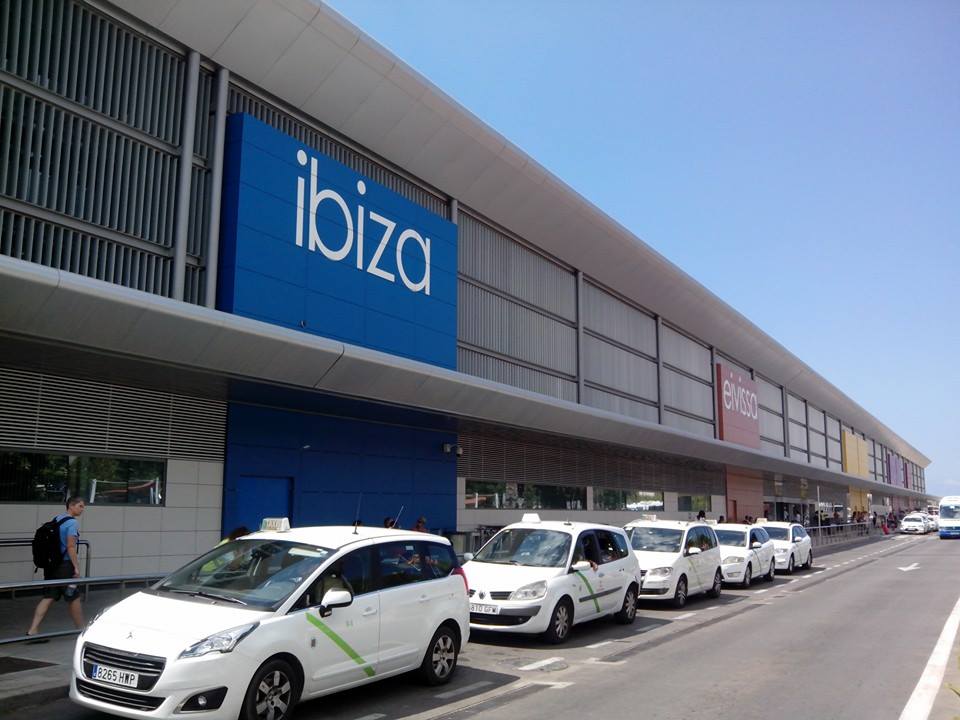 Getting Around in Ibiza taxi, Ibiza turism information