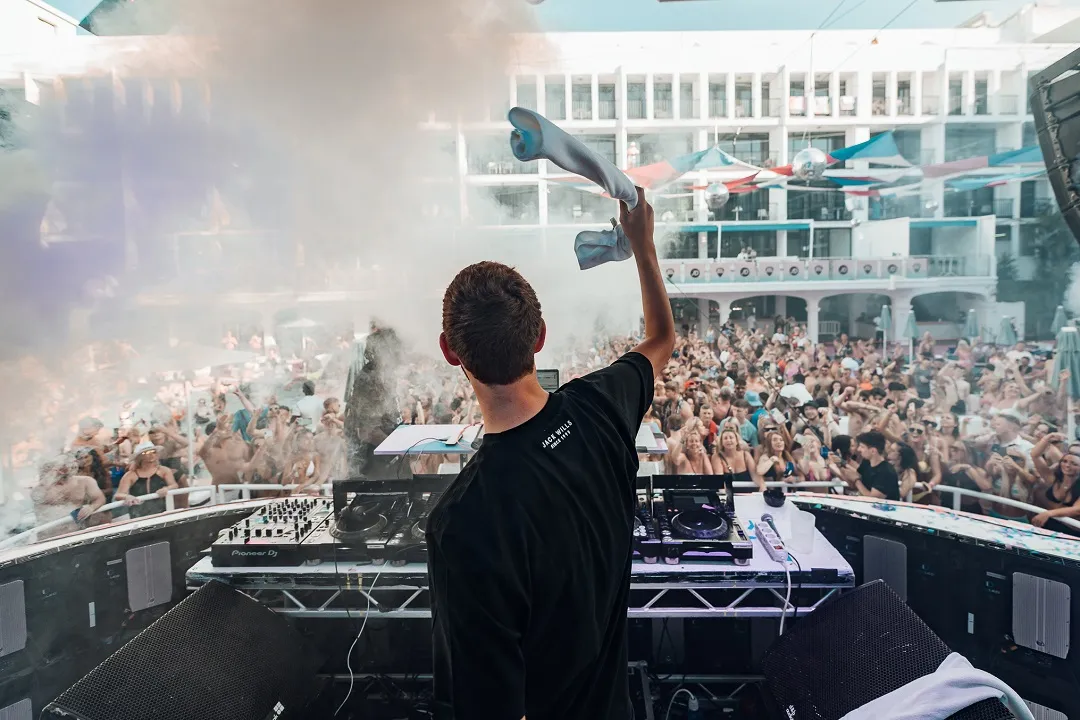 fiesta en la piscina 2023 nathan dawe ibiza rocks