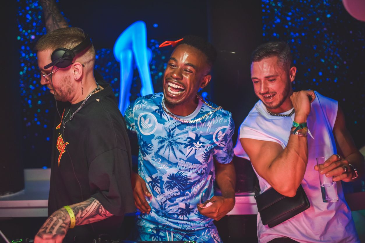 The Vibes Party 2023