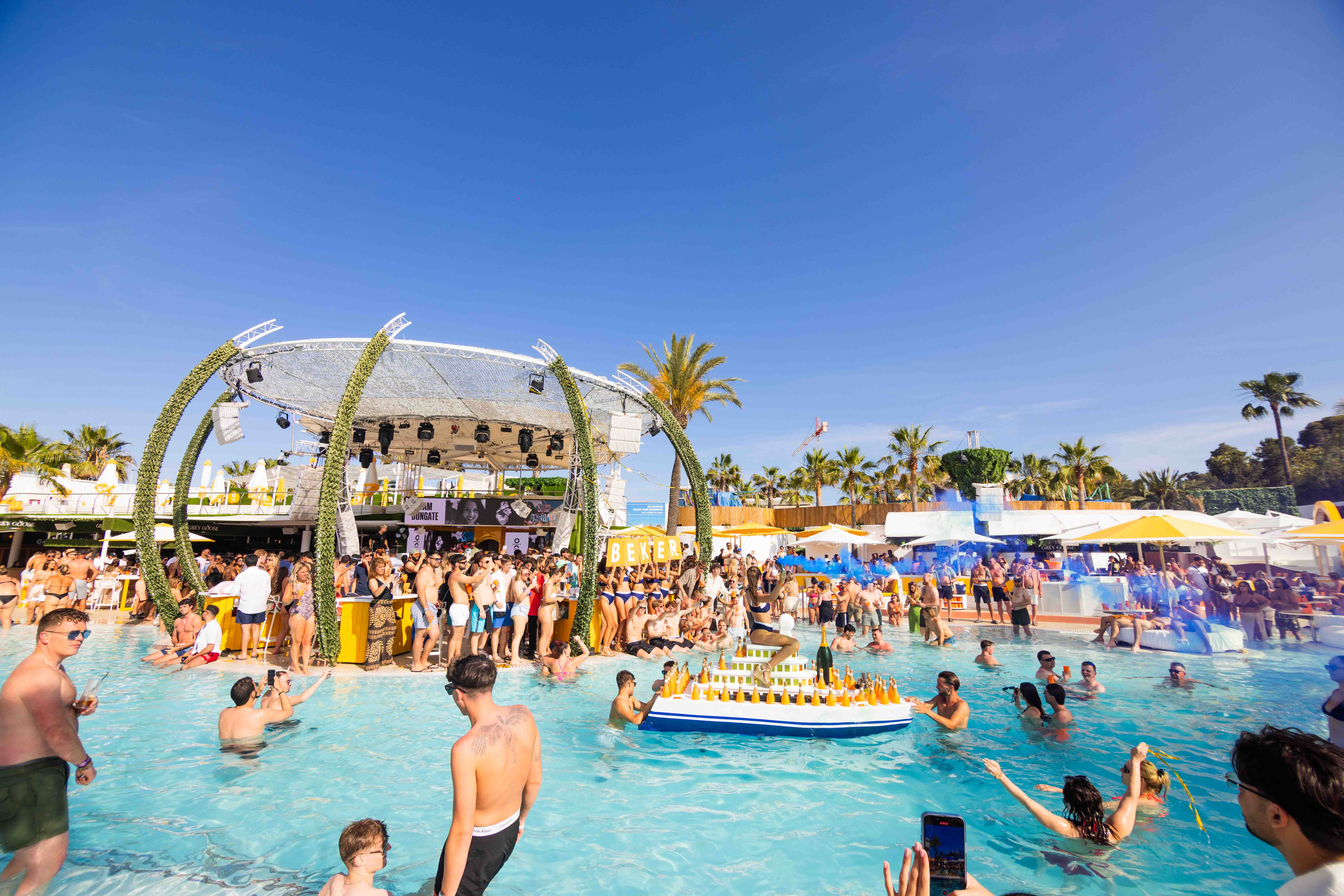 Pool party O Beach Ibiza