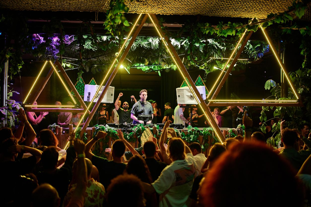 DJs at Cova Santa Ibiza
