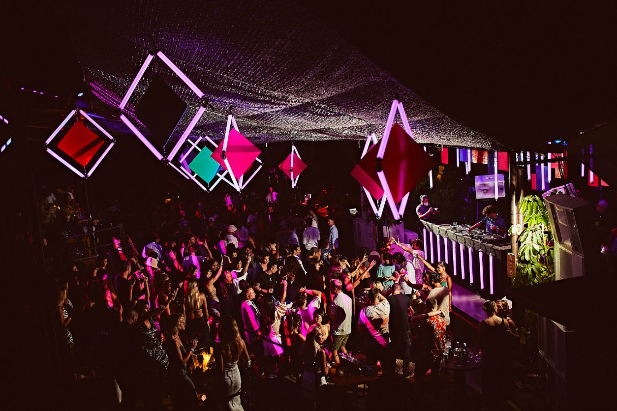 Party at Cova Santa