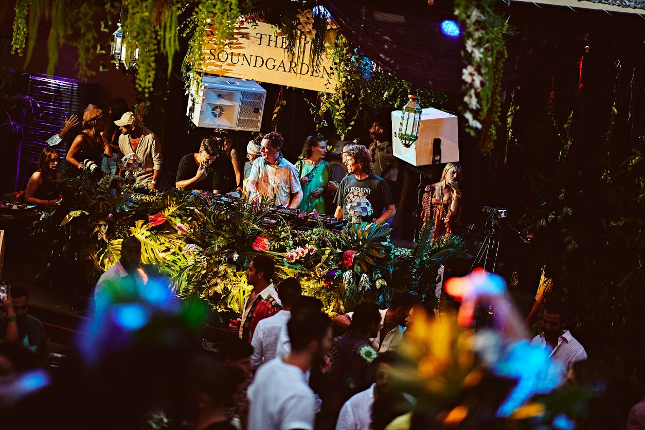 DJs at The Soundgarden Cova Santa