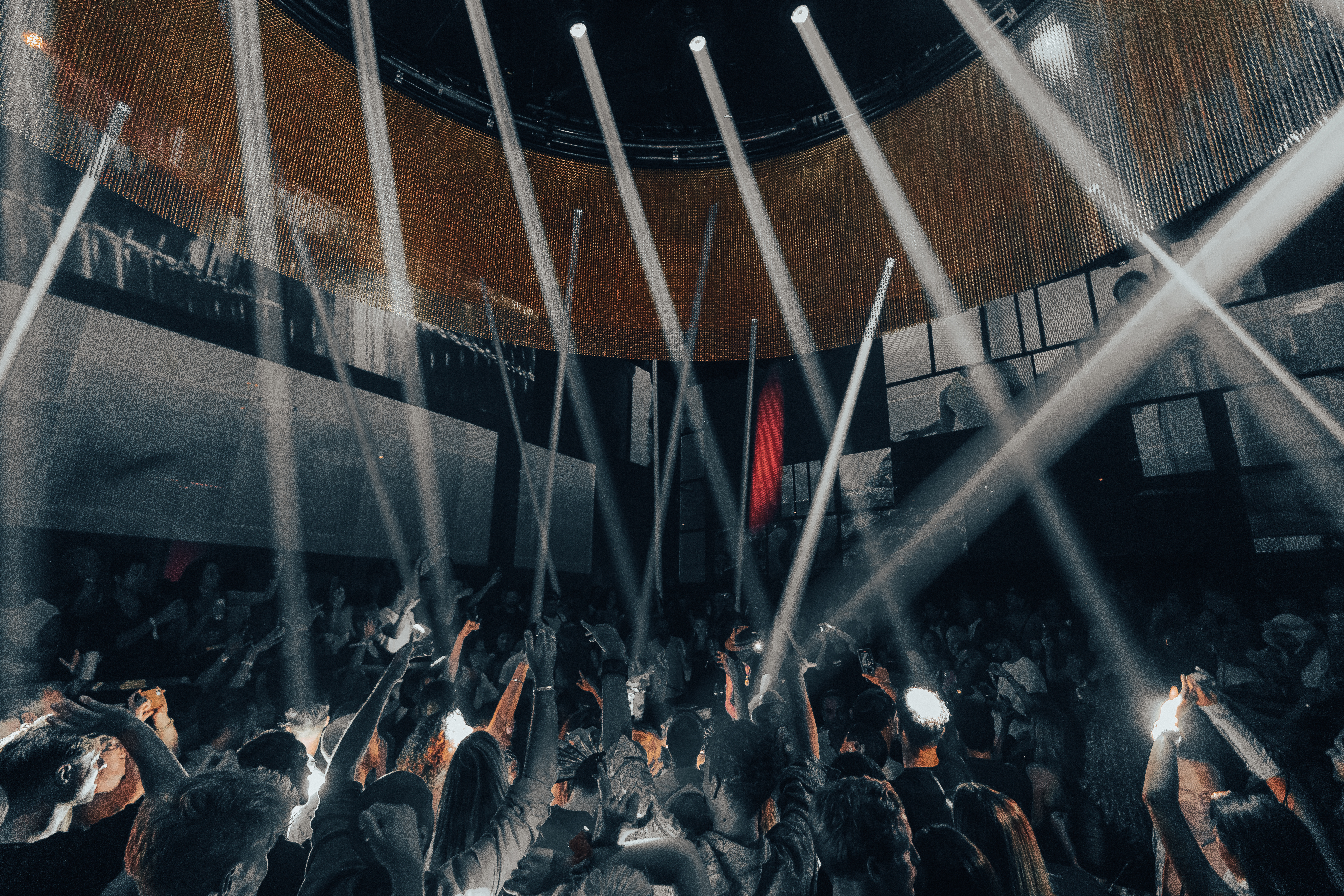 Party at the club Chinois