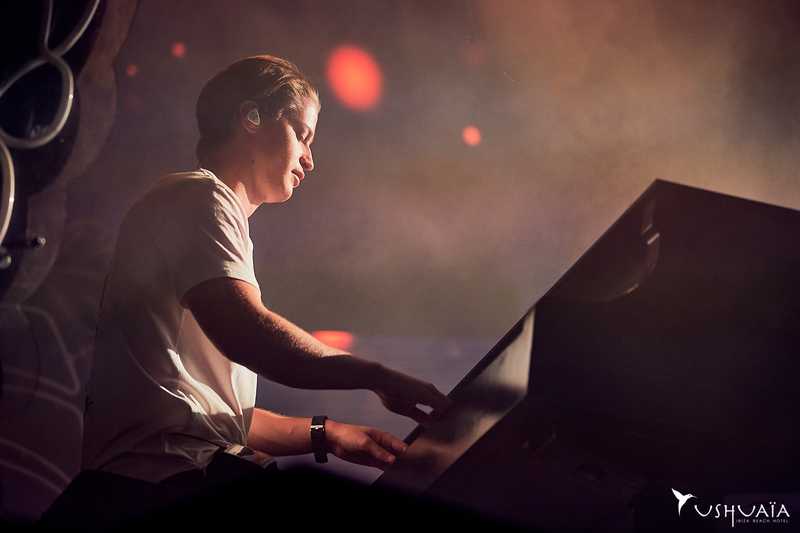 Kygo at the piano of Ushuaïa Ibiza