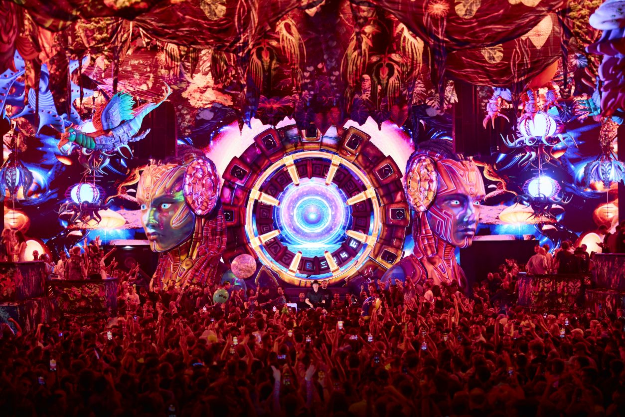 elrow at [UNVRS] 2026