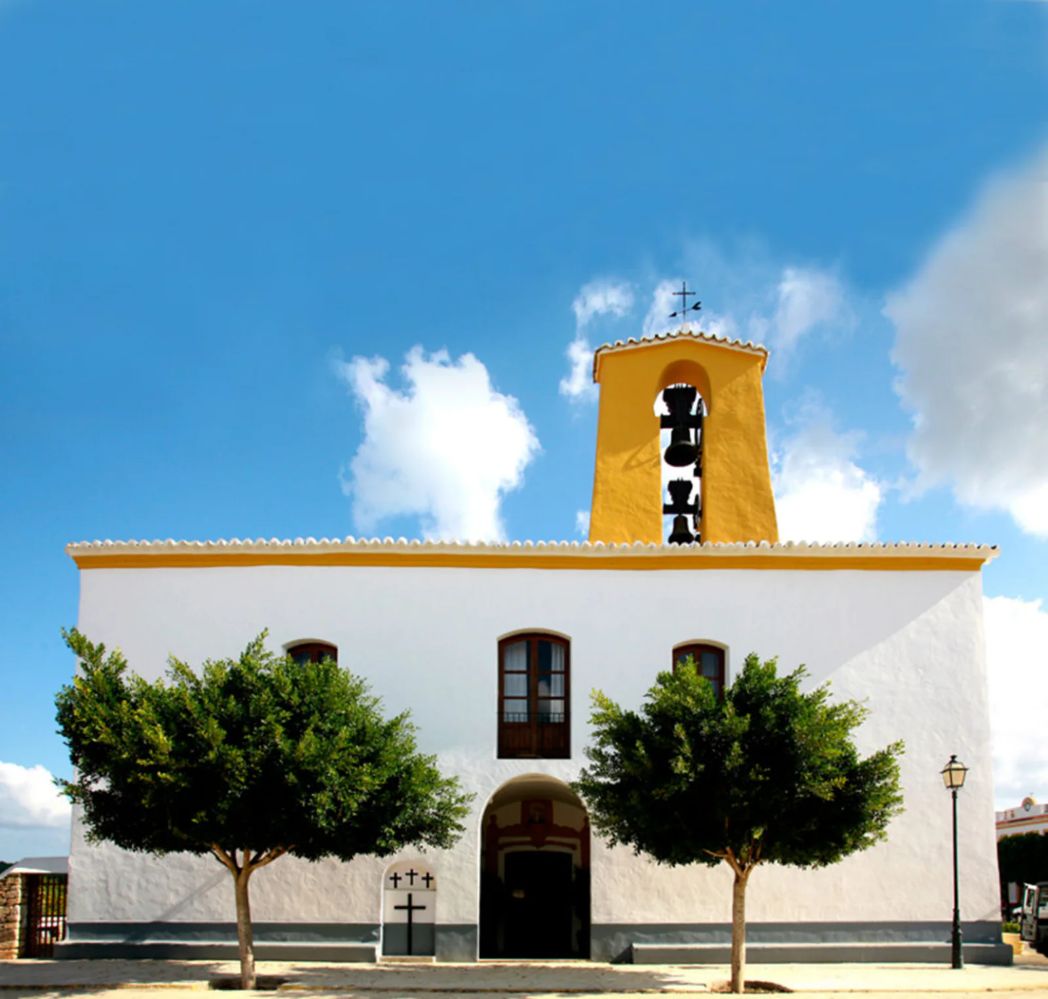 book ibiza bus tour