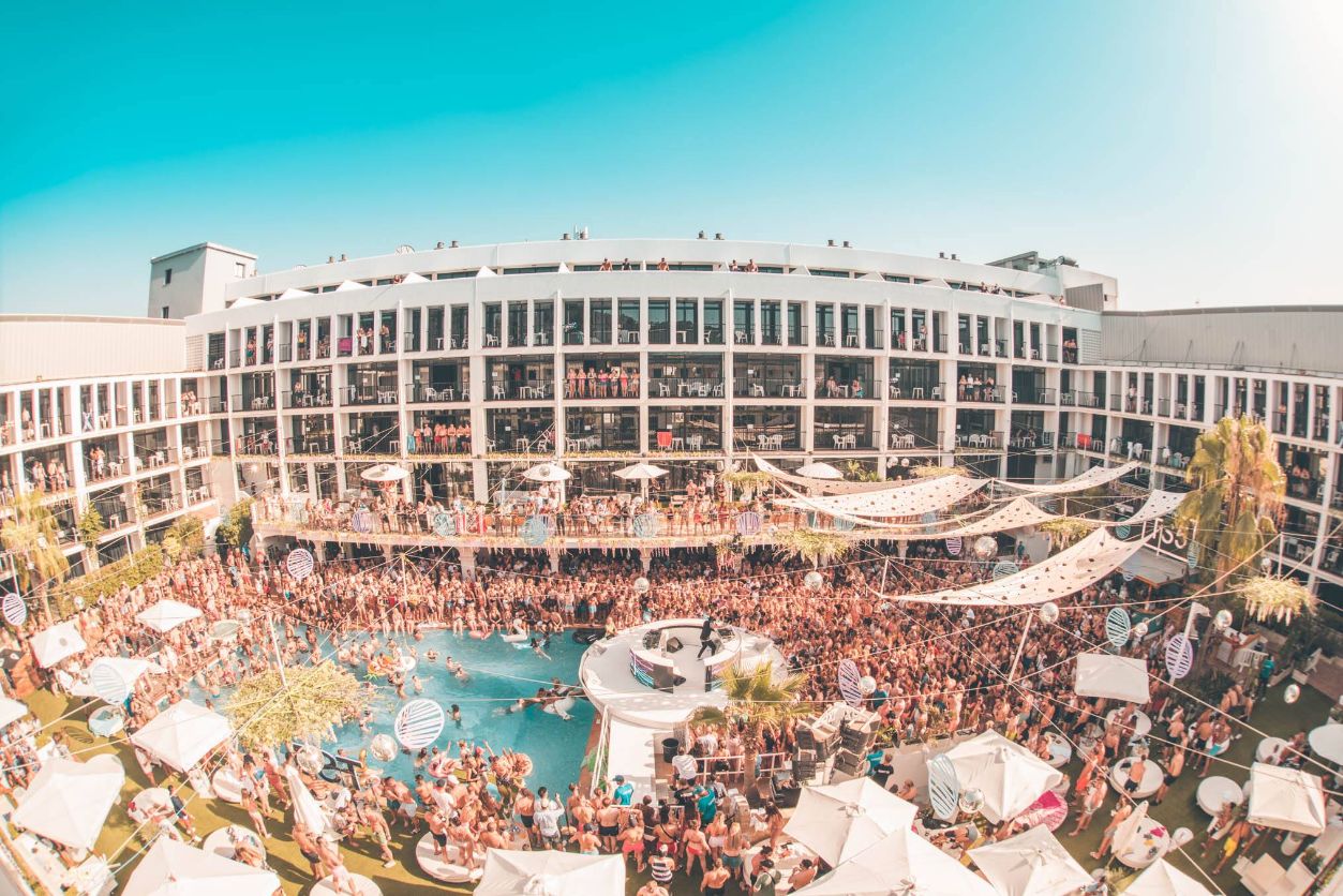 Ibiza Anthems Pool party 