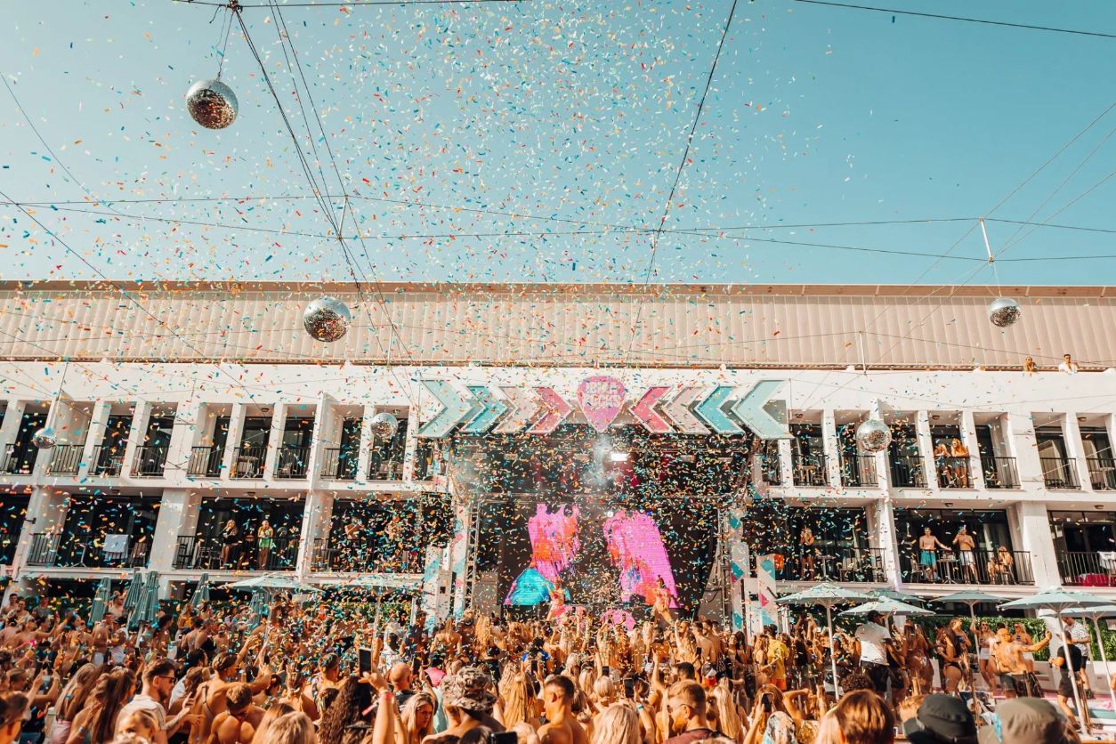 pool party Ibiza rocks tickets