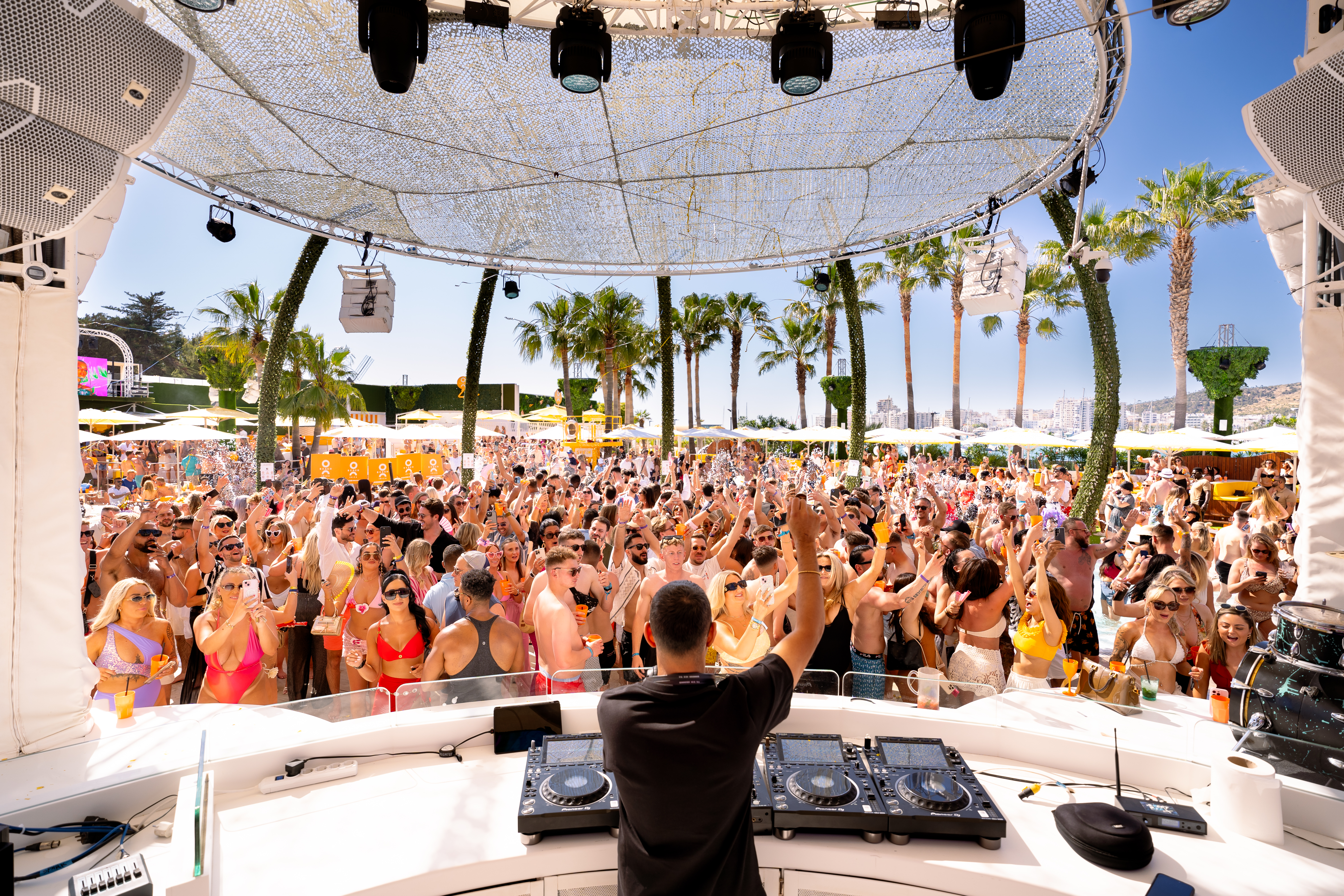 Kisstory crowd at O Beach Ibiza