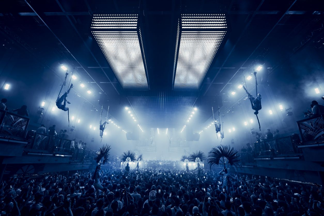 David Guetta acrobats [UNVRS] 2026