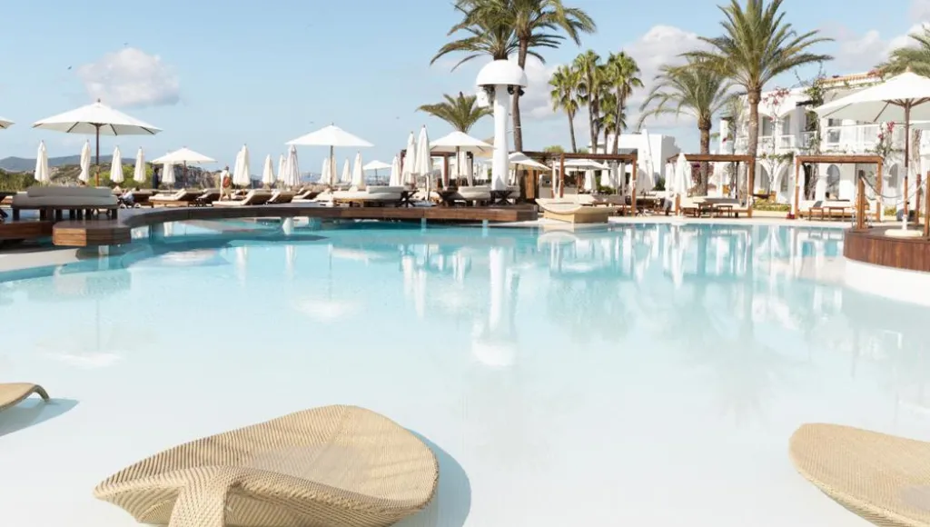 Destino Ibiza Pool area