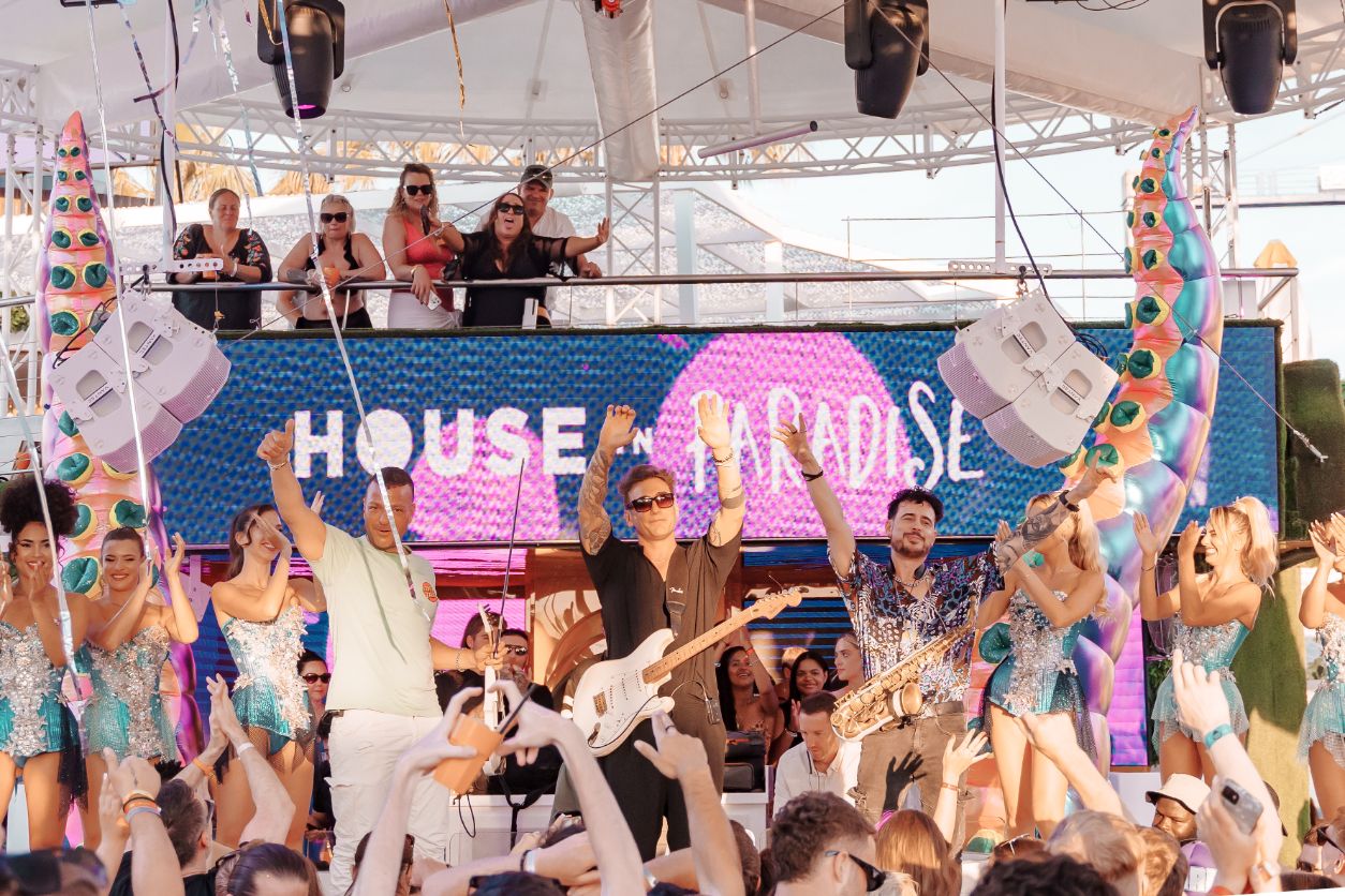 Music at House in Paradise